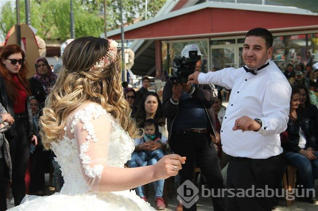 Gelini böyle almaya geldi! Gören şoke oldu