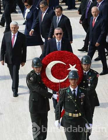 Büyük Zaferin 96'ncı yılı kutlamaları kapsamında ilk tören Anıtkabir'de düzenlendi