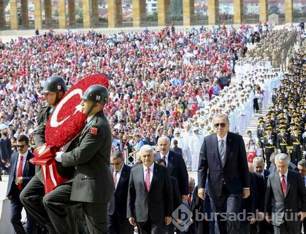 Büyük Zaferin 96'ncı yılı kutlamaları kapsamında ilk tören Anıtkabir'de düzenlendi