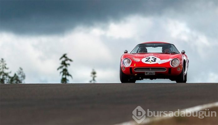 1962 model Ferrari rekor fiyata satıldı