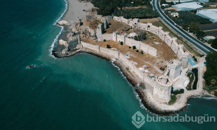 Akdeniz'in binlerce yıllık tanığı: Mamure Kalesi (Türkiye'nin en büyük kaleleri arasında)