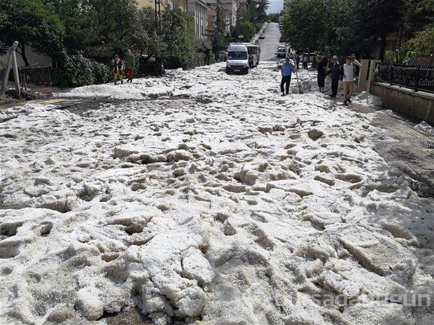 15 dakikada afeti yaşadılar