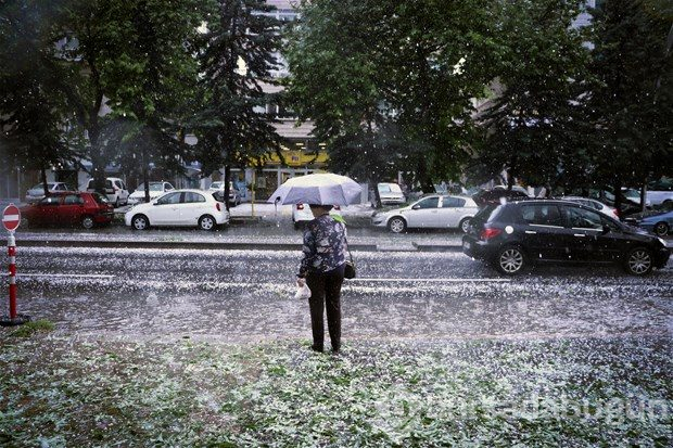 15 dakikada afeti yaşadılar