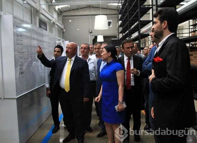 Yerli akıllı cep telefonu ve tablet bilgisayar firması Reeder Samsun'da fabrika açtı