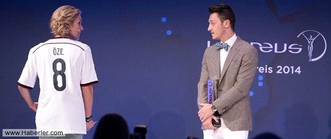 Mesut 23 çocuğa umut oldu