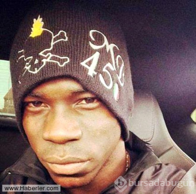 Balotelli evini yaktı 