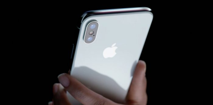 iPhone XS'ten ilk görüntü internete sızdı