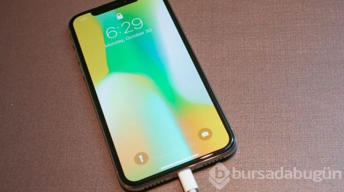 iPhone XS'ten ilk görüntü internete sızdı