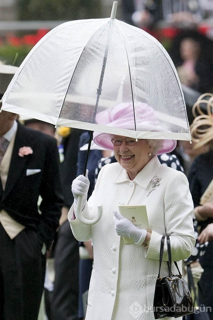 Kraliçe Elizabeth'in renk uyumu