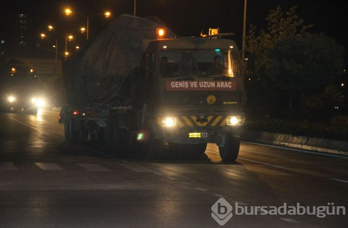 Suriye sınırına tank ile fırtına obüs sevkiyatı yapıldı