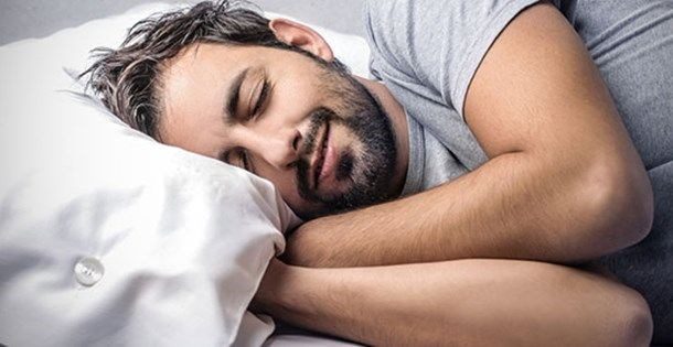 Uyku hakkındaki şehir efsaneleri: 8 saatlik uyku gerçekten gerekli mi? Kahve içmek uyku kaçırır mı?