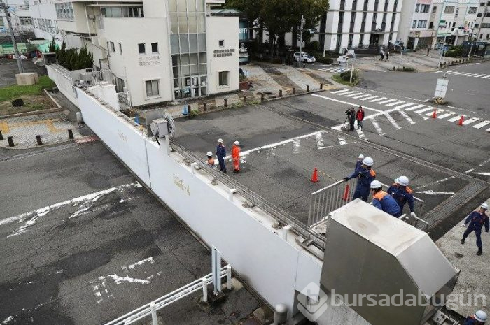 Japonya'da Jebi tayfunu 10 can aldı