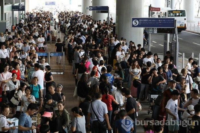 Japonya'da Jebi tayfunu 10 can aldı
