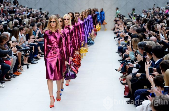 Burberry satılmayan kıyafetleri yakmayı bıraktı
