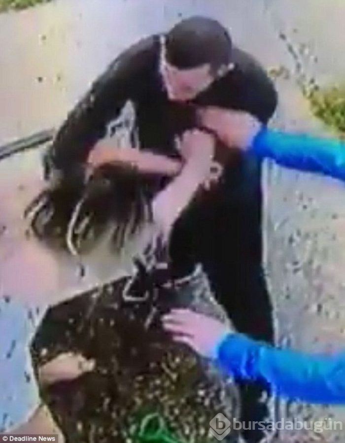 30 yaşındaki kadına evinin önünde saldırı
