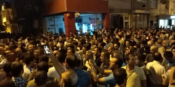 Bursa'da Suriyeliler ile mahalleli arasında kavga çıktı

