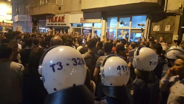 Bursa'da Suriyeliler ile mahalleli arasında kavga çıktı
