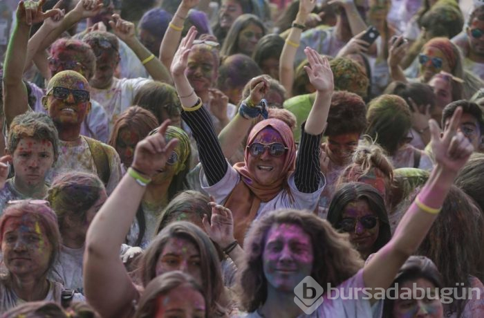 Ankara'da "renkli koşu" festivali