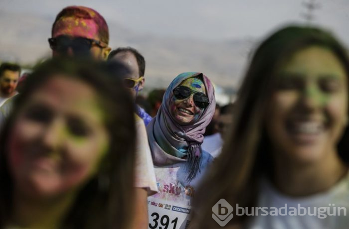 Ankara'da "renkli koşu" festivali