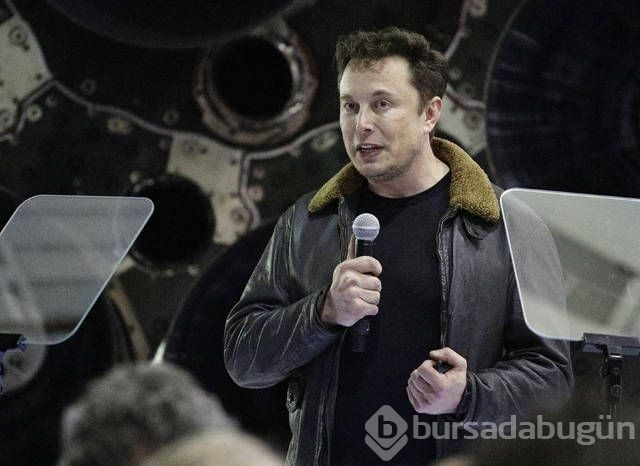 Elon Musk Ay'a uçacak ilk turisti resmen açıkladı: Yusaku Maezawa