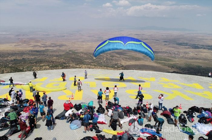 Dünyada yamaç paraşütünün gözdesi: Hasandağı