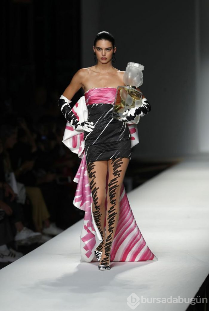 Milan Moda Haftası'nda Gigi Hadid ve Kendall Jenner rüzgarı
