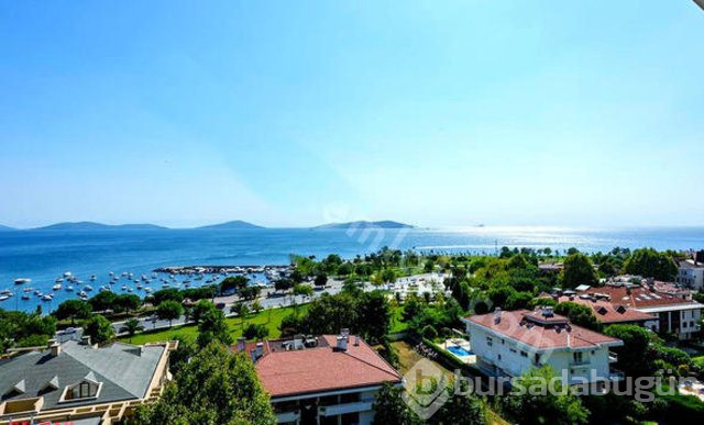 Gökçe Bahadır çatı katına servet ödedi