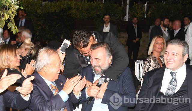 Haşim Bey Hacısüleymanoğlu ile Nisa Aktaş evlendi

