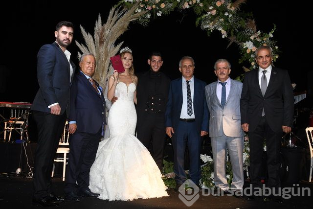 Haşim Bey Hacısüleymanoğlu ile Nisa Aktaş evlendi
