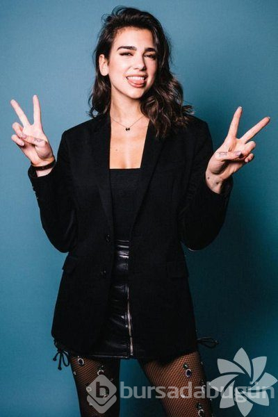 Dua Lipa stili mercek altında!