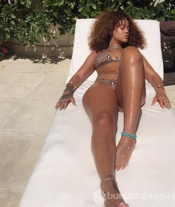 Rihanna'dan Türk hayranlarına jest!
