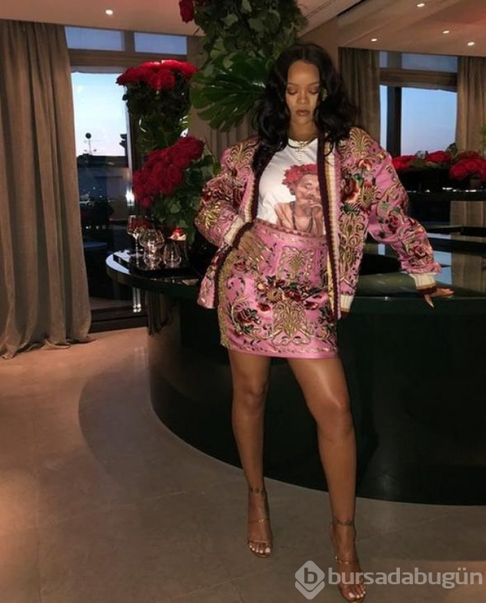Rihanna'dan Türk hayranlarına jest!
