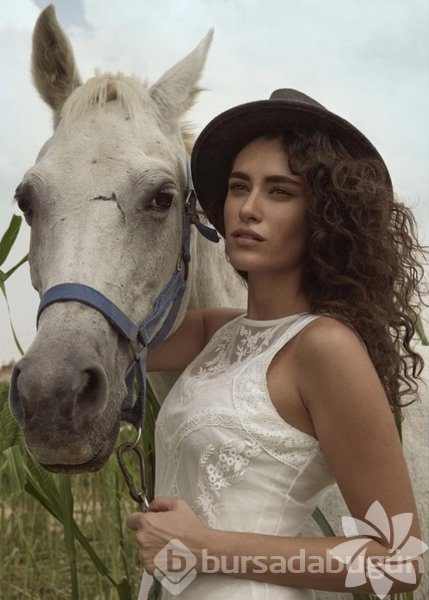 Hande Doğandemir Instagram'da neler paylaşıyor?
