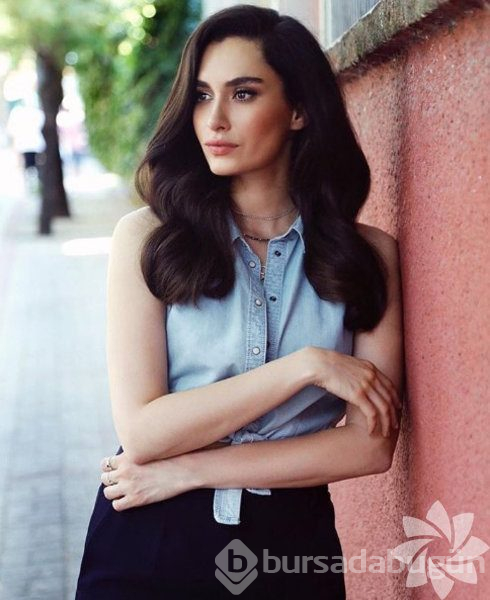 Hande Doğandemir Instagram'da neler paylaşıyor?
