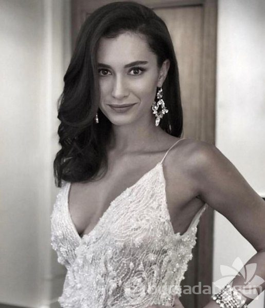 Hande Doğandemir Instagram'da neler paylaşıyor?

