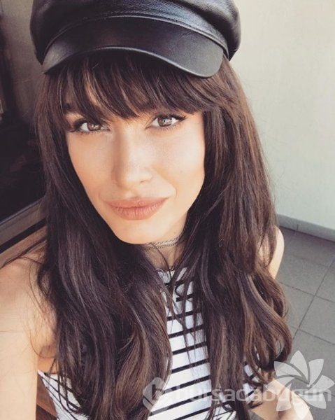 Hande Doğandemir Instagram'da neler paylaşıyor?
