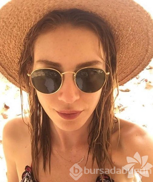 Sinem Kobal'ın Instagram paylaşımları...
