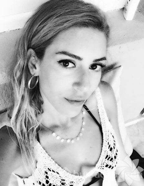 Sinem Kobal'ın Instagram paylaşımları...
