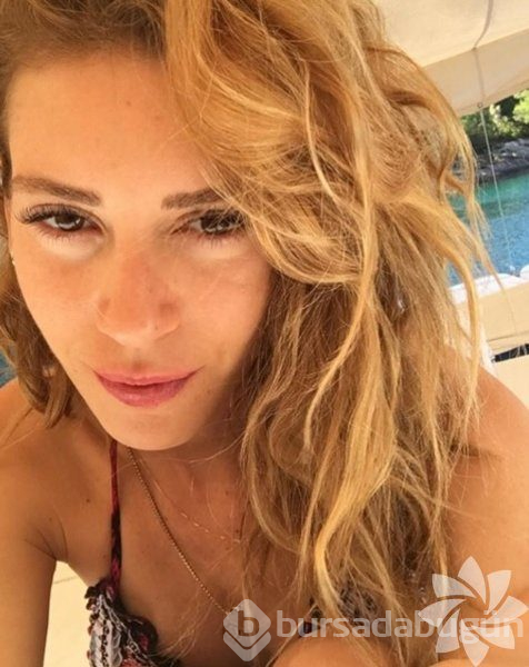 Sinem Kobal'ın Instagram paylaşımları...
