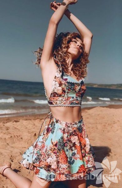 Sinem Kobal'ın Instagram paylaşımları...
