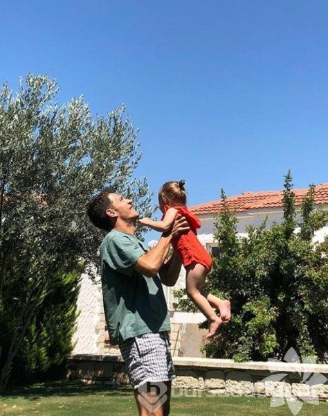 Uraz Kaygılaroğlu Instagram'da neler paylaşıyor?
