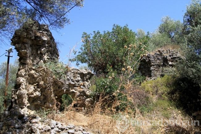 Tarihi kalıntıları ve sessizliğiyle turistlerin ilgi odağı: Şövalye Adası
