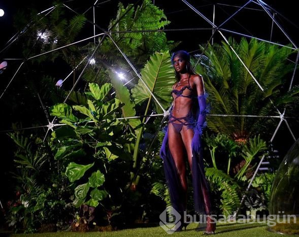 Duckie Thot, L'Or&eacute;al Paris'in yüzü oldu
