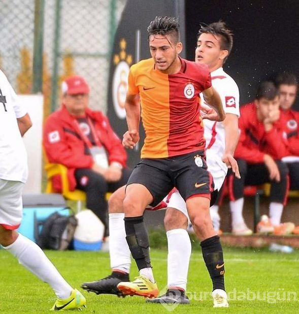 Selin Ciğerci'nin sevgilisi Gökhan Çıra Galatasaray taraftarını kızdırdı!
