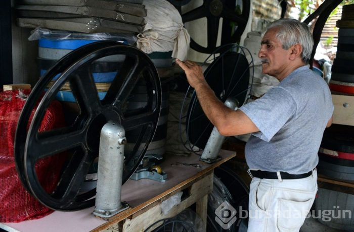 Yeşilçam'ı evinde yaşatıyor