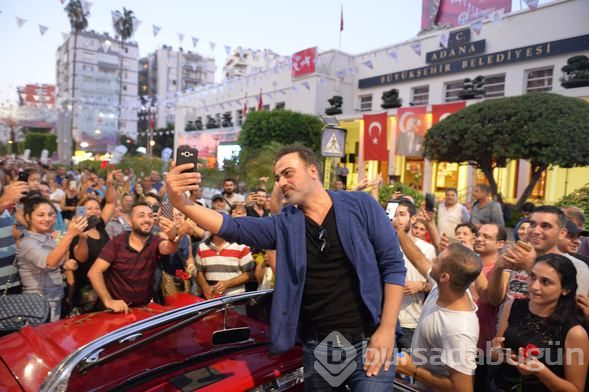 Adana'da 'Sevgi Korteji'

