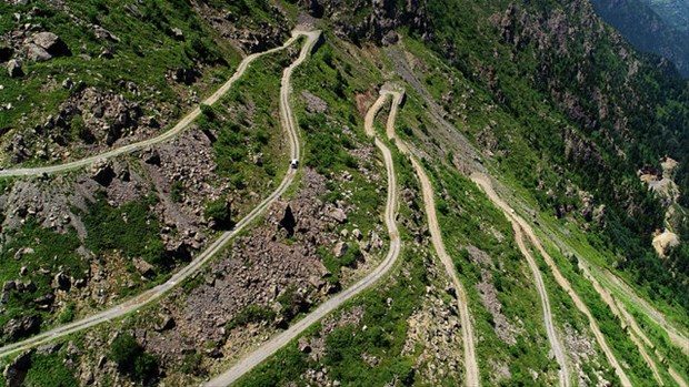 Türkiye`nin en tehlikeli yolları

Türkiye`nin en tehlikeli yolları
