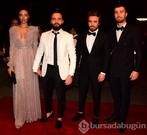 Düğüne ünlüler akın etti
