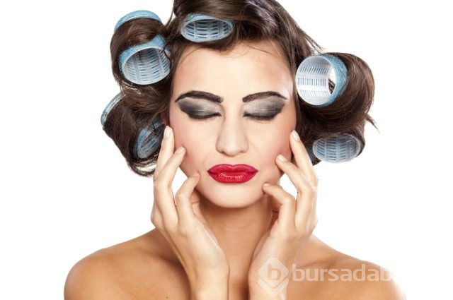 Fazla makyaj yaptığınızda başınıza gelebilecek 4 şey
