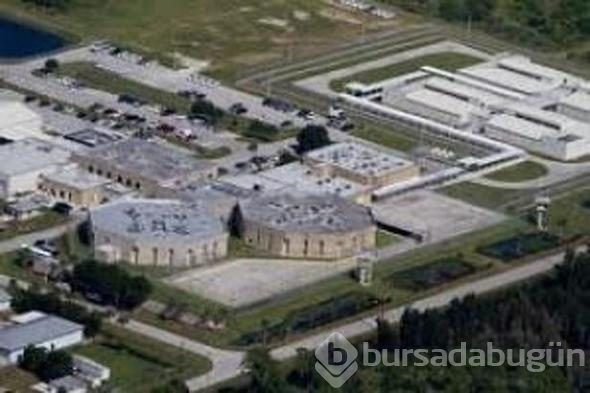 Cinsel ilişkiyi reddeden erkek arkadaşını bıçakladı
